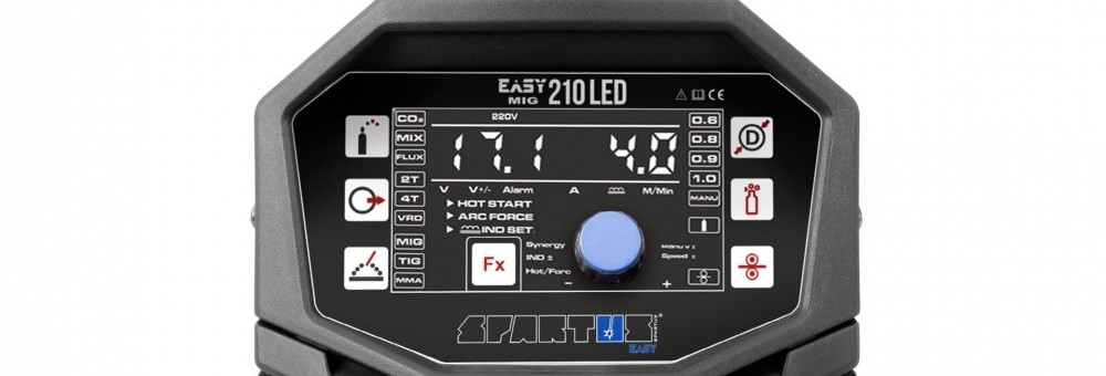 wyświetlacz w spawarce EasyMIG 210LED