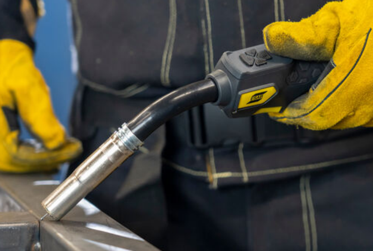 Spawarka MIG MAG ESAB Rustler EM350C pakiet